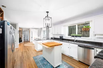 37 Sheryl Lane, Mahopac, NY 10541 - Photo 5