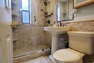 1 Jefferson St, Rockville Centre, NY 11570 - Photo 11