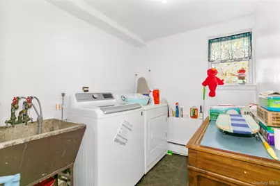 57 Merry Lane, Jericho, NY 11753 - Photo 7