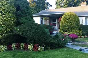 57 Merry Ln, Jericho, NY 11753 - Photo 19