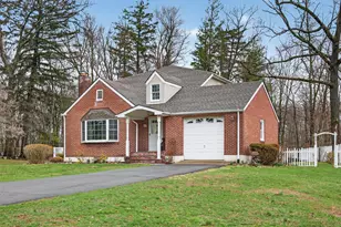 43 Shady Ln, Bardonia, NY 10954 - Photo 3