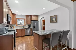 43 Shady Ln, Bardonia, NY 10954 - Photo 9