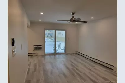 100 Hillside Drive #E4, Middletown, NY 10941 - Photo 7