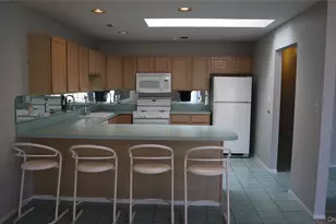 202 Gothic Cir, Manorville, NY 11949 - Photo 11