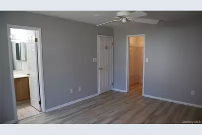 202 Gothic Circle, Manorville, NY 11949 - Photo 9