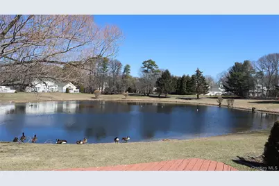 202 Gothic Circle, Manorville, NY 11949 - Photo 7