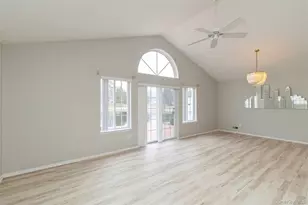 202 Gothic Cir, Manorville, NY 11949 - Photo 11