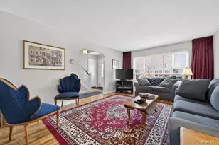 344 White Rd, Mineola, NY 11501 - Photo 5