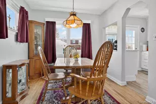 344 White Rd, Mineola, NY 11501 - Photo 7