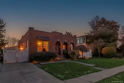 140 Frankel Boulevard, Merrick, NY 11566 - Photo 29