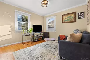 140 Frankel Blvd, Merrick, NY 11566 - Photo 17