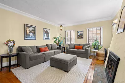 140 Frankel Boulevard, Merrick, NY 11566 - Photo 11