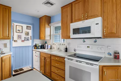 111 Morris Drive, East Meadow, NY 11554 - Photo 13