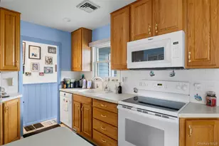 111 Morris Dr, East Meadow, NY 11554 - Photo 13