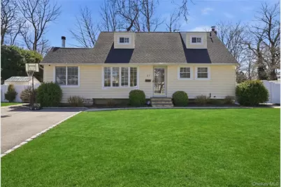 27 Chester Street, East Northport, NY 11731 - Photo 1