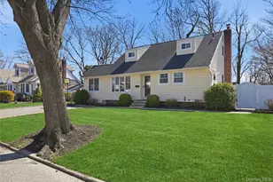 27 Chester St, East Northport, NY 11731 - Photo 3