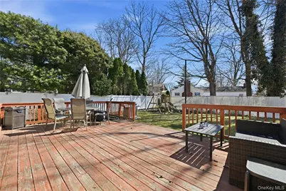 27 Chester Street, East Northport, NY 11731 - Photo 35