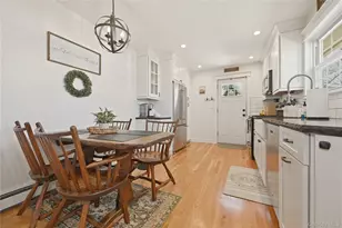 27 Chester St, East Northport, NY 11731 - Photo 13