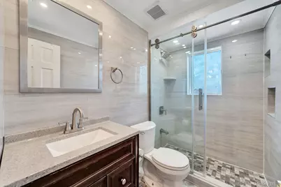 76 Balcom Road, Farmingdale, NY 11735 - Photo 15