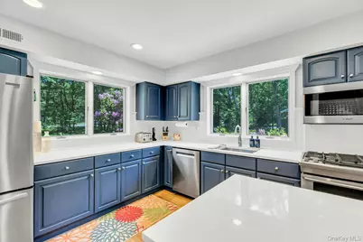 16 Hildreth Road, Hampton Bays, NY 11946 - Photo 11