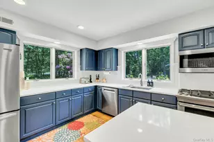 16 Hildreth Rd, Hampton Bays, NY 11946 - Photo 11