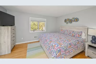 16 Hildreth Road, Hampton Bays, NY 11946 - Photo 17