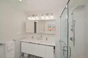 16 Hildreth Rd, Hampton Bays, NY 11946 - Photo 19