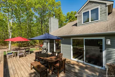 16 Hildreth Road, Hampton Bays, NY 11946 - Photo 3