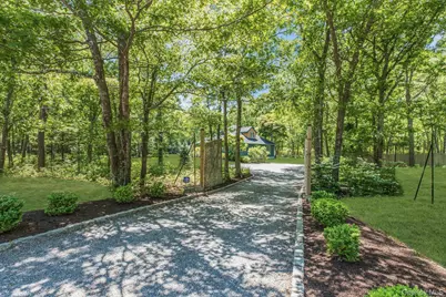 16 Hildreth Road, Hampton Bays, NY 11946 - Photo 3