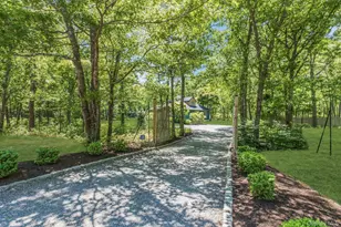 16 Hildreth Rd, Hampton Bays, NY 11946 - Photo 3