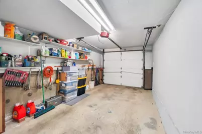 4 Brooks Street, Hicksville, NY 11801 - Photo 31