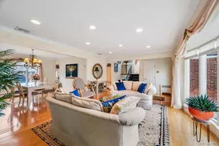 4 Brooks St, Hicksville, NY 11801 - Photo 11