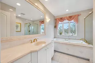 4 Brooks St, Hicksville, NY 11801 - Photo 23