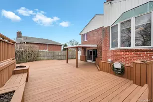 4 Brooks St, Hicksville, NY 11801 - Photo 35