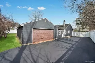 22 Tinder Ln, Lake Grove, NY 11755 - Photo 25