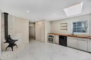 22 Tinder Ln, Lake Grove, NY 11755 - Photo 3