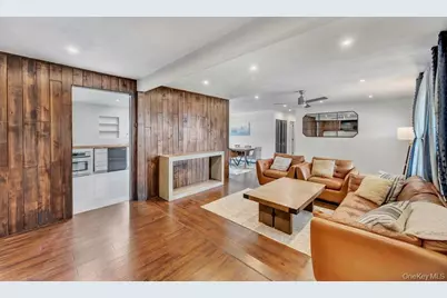 22 Tinder Lane, Lake Grove, NY 11755 - Photo 7