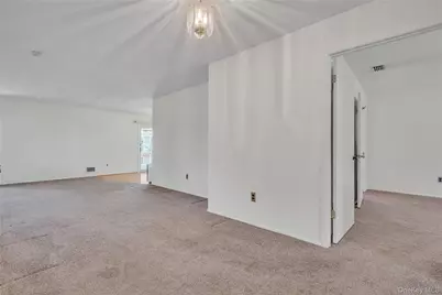 158 Carriage Court #B, Yorktown Heights, NY 10598 - Photo 5