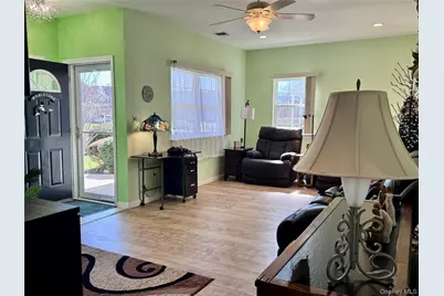 4001 Saint Andrews Avenue #4001, Riverhead, NY 11901 - Photo 3