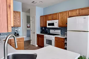 4001 St Andrews Ave, Riverhead, NY 11901 - Photo 9