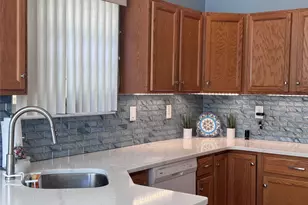 4001 St Andrews Ave, Riverhead, NY 11901 - Photo 9