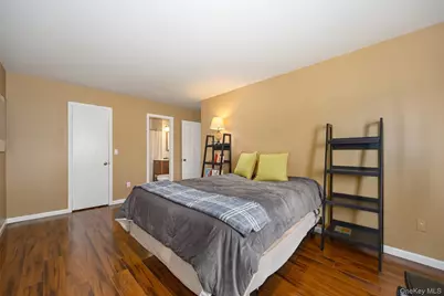 10 Skyline Drive #10, Fishkill, NY 12524 - Photo 9