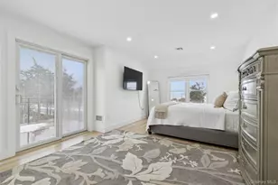 10 Sagamore Rd, Hampton Bays, NY 11946 - Photo 39