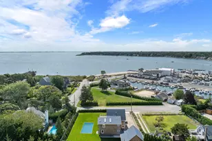 10 Sagamore Rd, Hampton Bays, NY 11946 - Photo 9