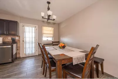 2515 Eastchester Road, Bronx, NY 10469 - Photo 7