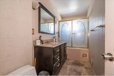 2515 Eastchester Road, Bronx, NY 10469 - Photo 11