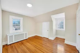 345 Plainfield St, Westbury, NY 11590 - Photo 19