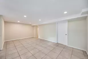 345 Plainfield St, Westbury, NY 11590 - Photo 27