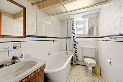 1631 Bogart Avenue, Bronx, NY 10462 - Photo 29