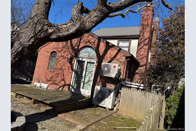 333 Foch Boulevard, Mineola, NY 11501 - Photo 3